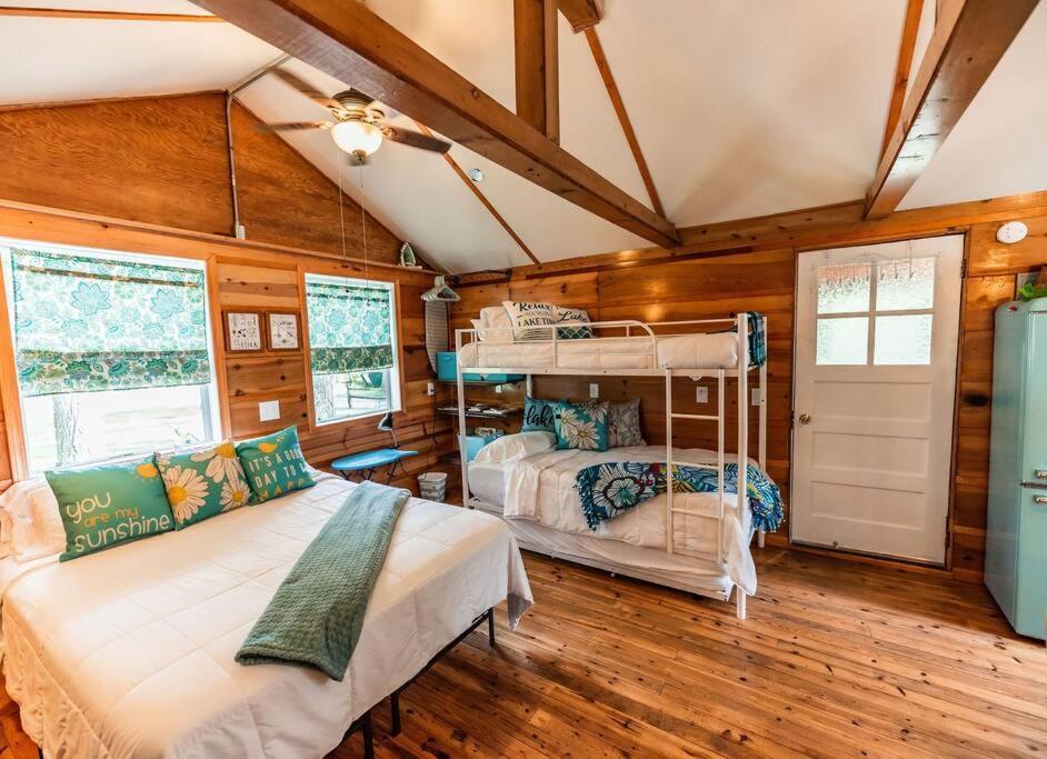 Big Blue Lake Cottages, Llc - Cottage #5 Holton Zewnętrze zdjęcie