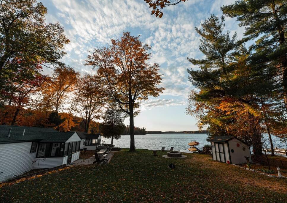 Big Blue Lake Cottages, Llc - Cottage #5 Holton Zewnętrze zdjęcie
